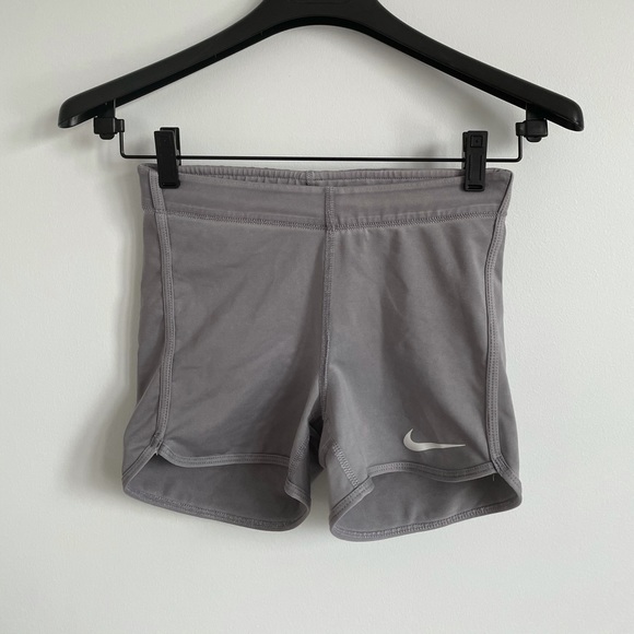 Nike shorts - Picture 1 of 2